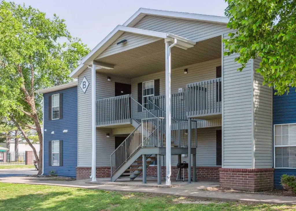 Photo of apartment building